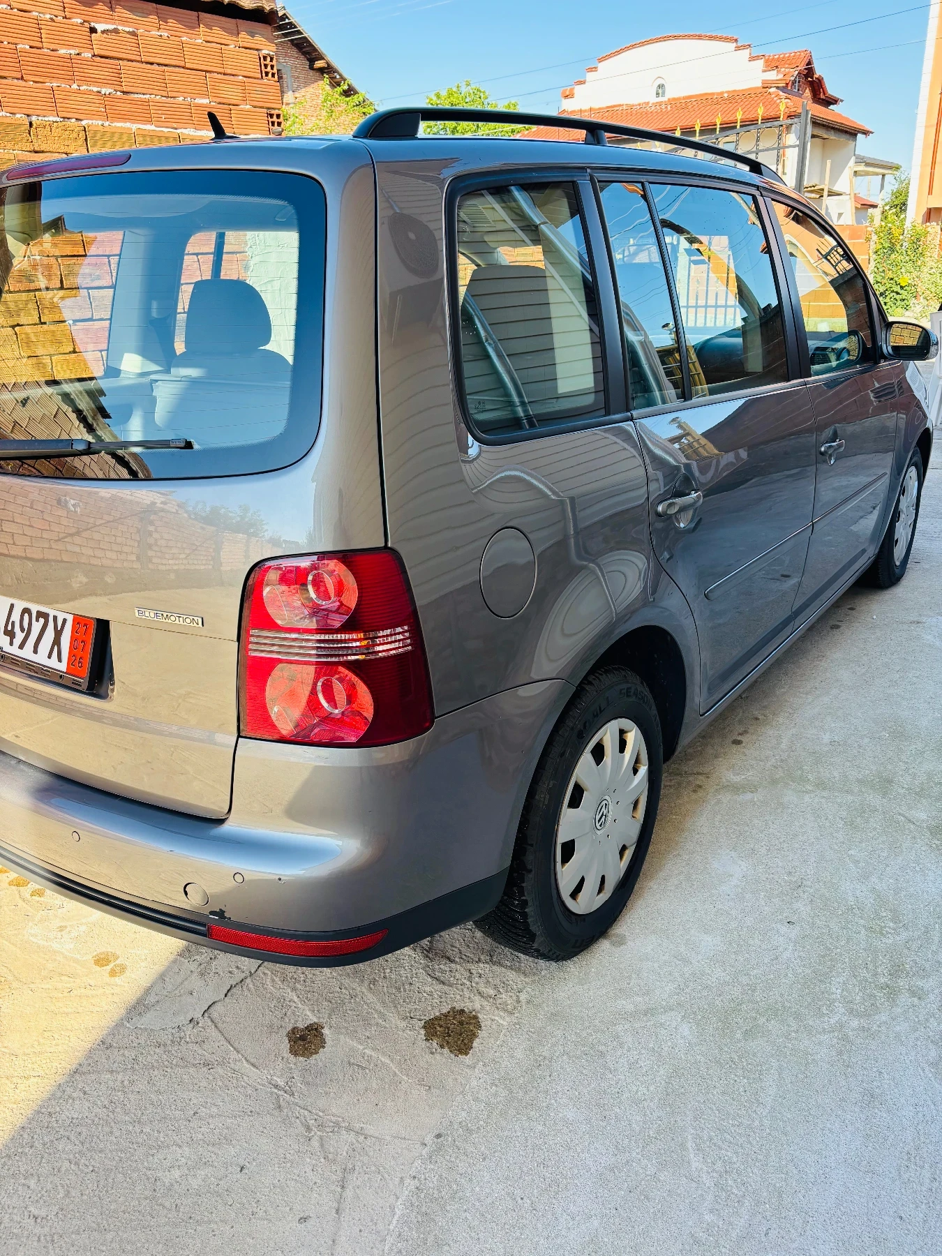 VW Touran 1.9 Disel, снимка 7 - Автомобили и джипове - 55478921