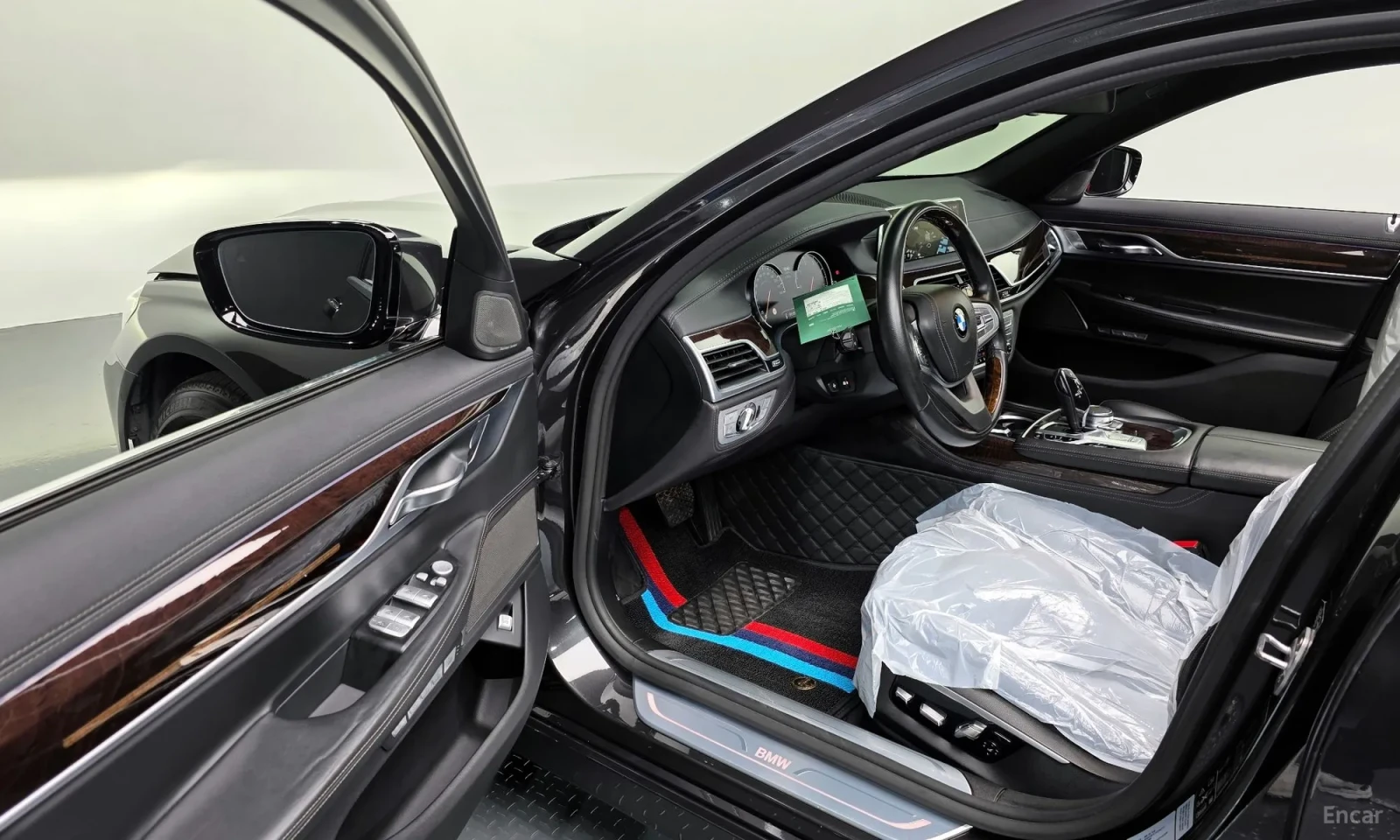 BMW 740 M PACK\Head up\Realni kilometri, снимка 10 - Автомобили и джипове - 55571682