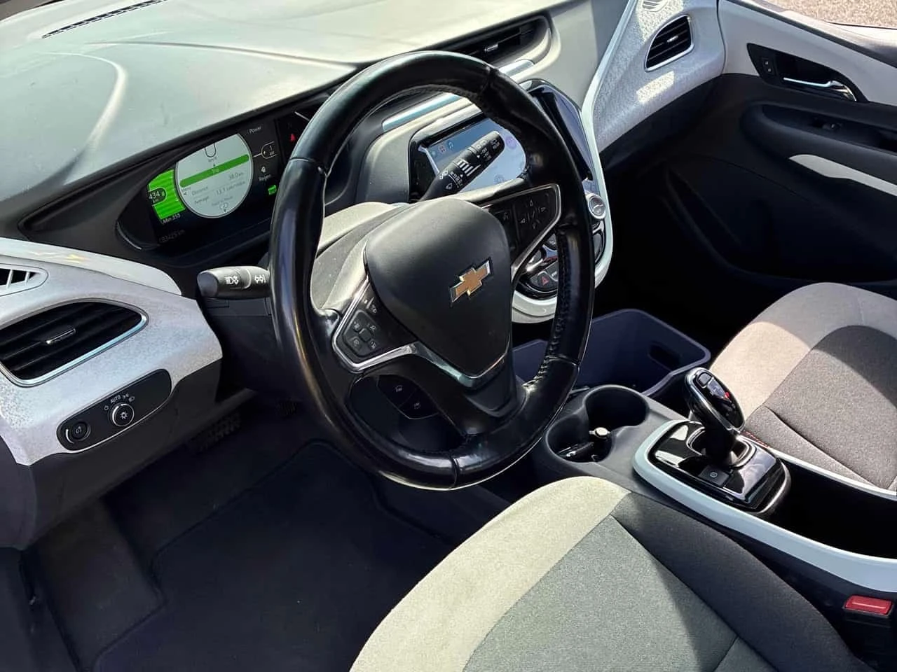 Chevrolet Bolt * LT * CARFAX * ОПЦИЯ ЗА ФИНАНСИРАНЕ, снимка 5 - Автомобили и джипове - 55786697