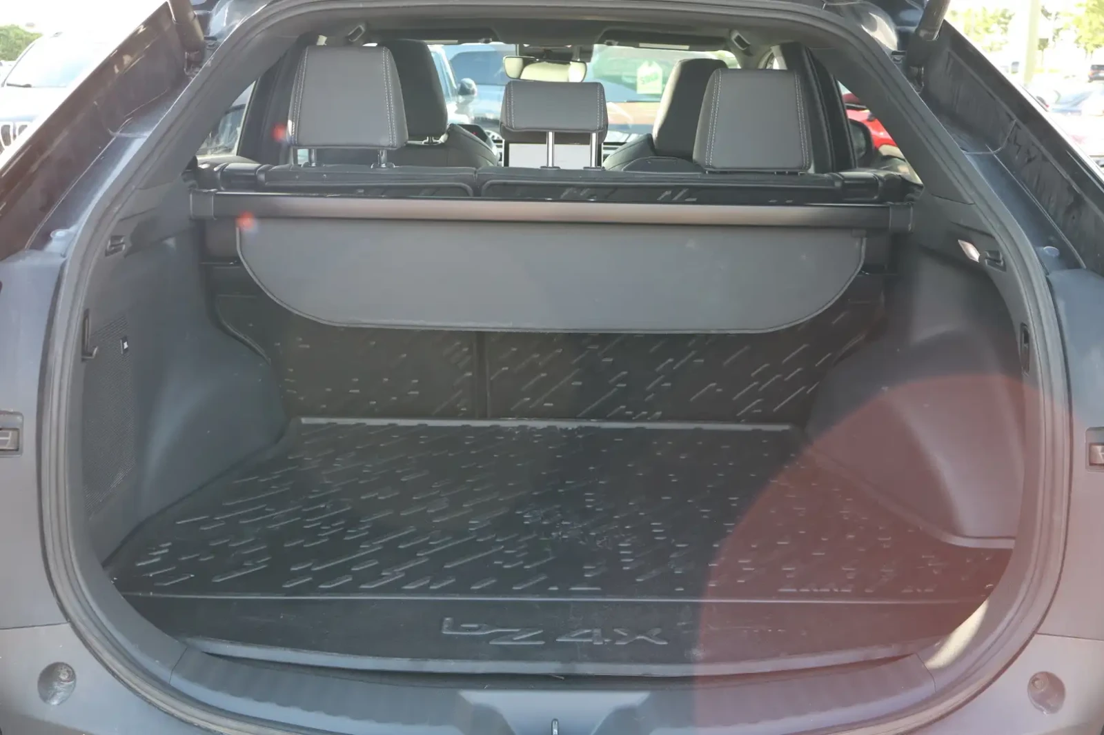 Toyota bZ4X XLE AWD TECHNOLOGY | 360  | JBL | PANORAMA, снимка 16 - Автомобили и джипове - 55845904