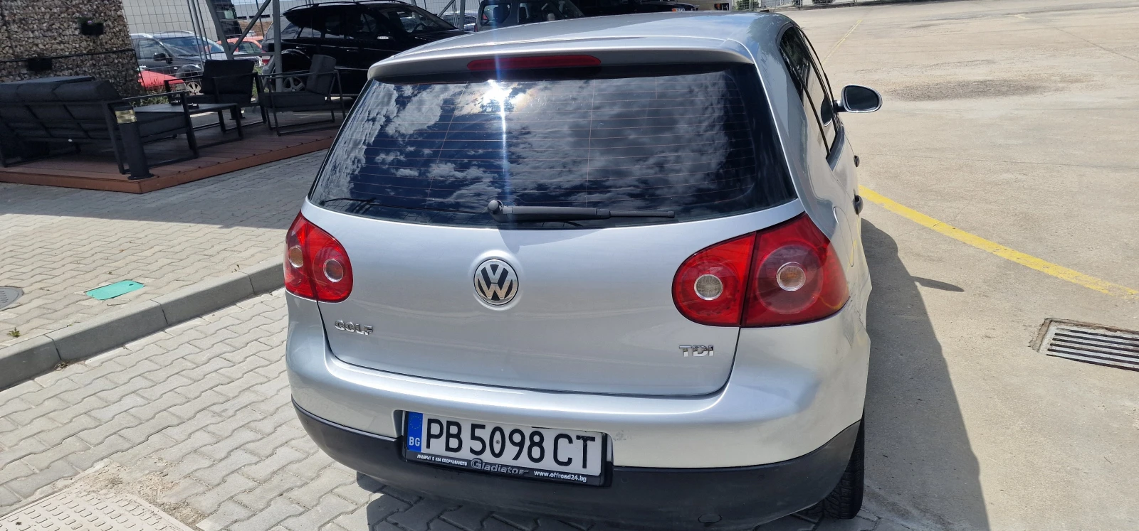VW Golf 1.9TDI, 105 p.s. 2006 реални 215500км - ОБСЛУЖЕН, снимка 4 - Автомобили и джипове - 56033677