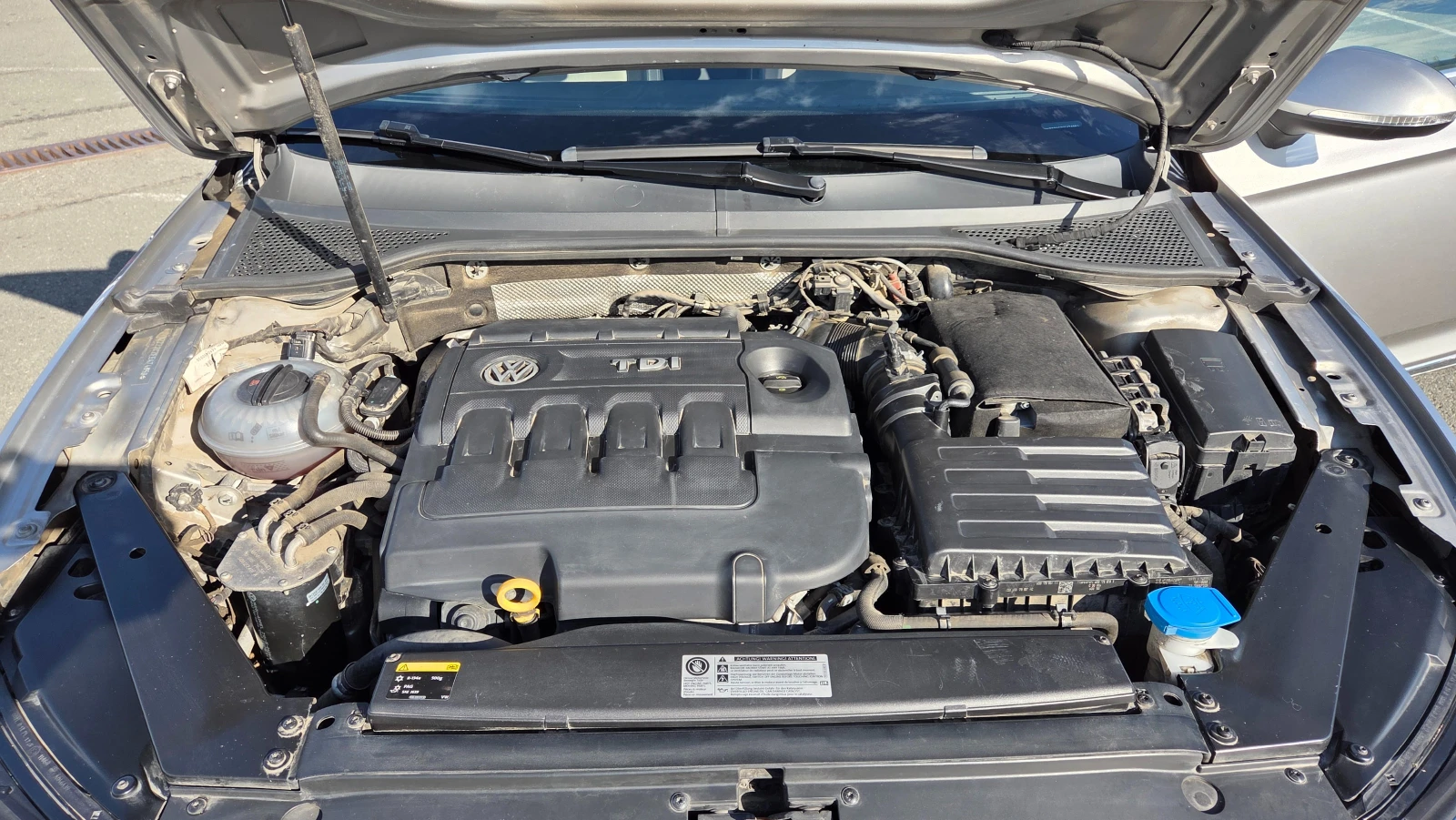 VW Passat B8 TDI 190кс, Highline, снимка 16 - Автомобили и джипове - 56156364