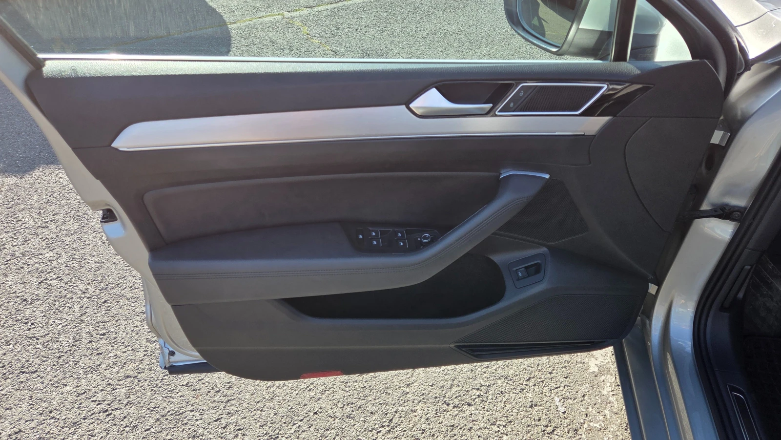 VW Passat B8 TDI 190кс, Highline, снимка 8 - Автомобили и джипове - 56156364