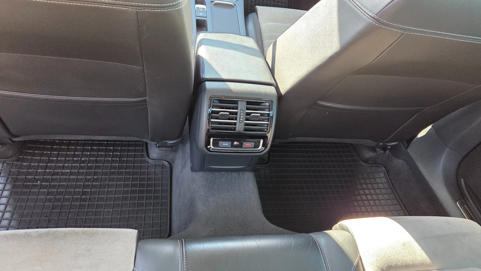 VW Passat B8 TDI 190кс, Highline, снимка 15 - Автомобили и джипове - 56156364