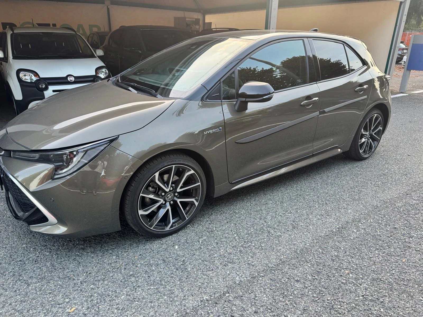 Toyota Corolla GRsport, снимка 4 - Автомобили и джипове - 56216737
