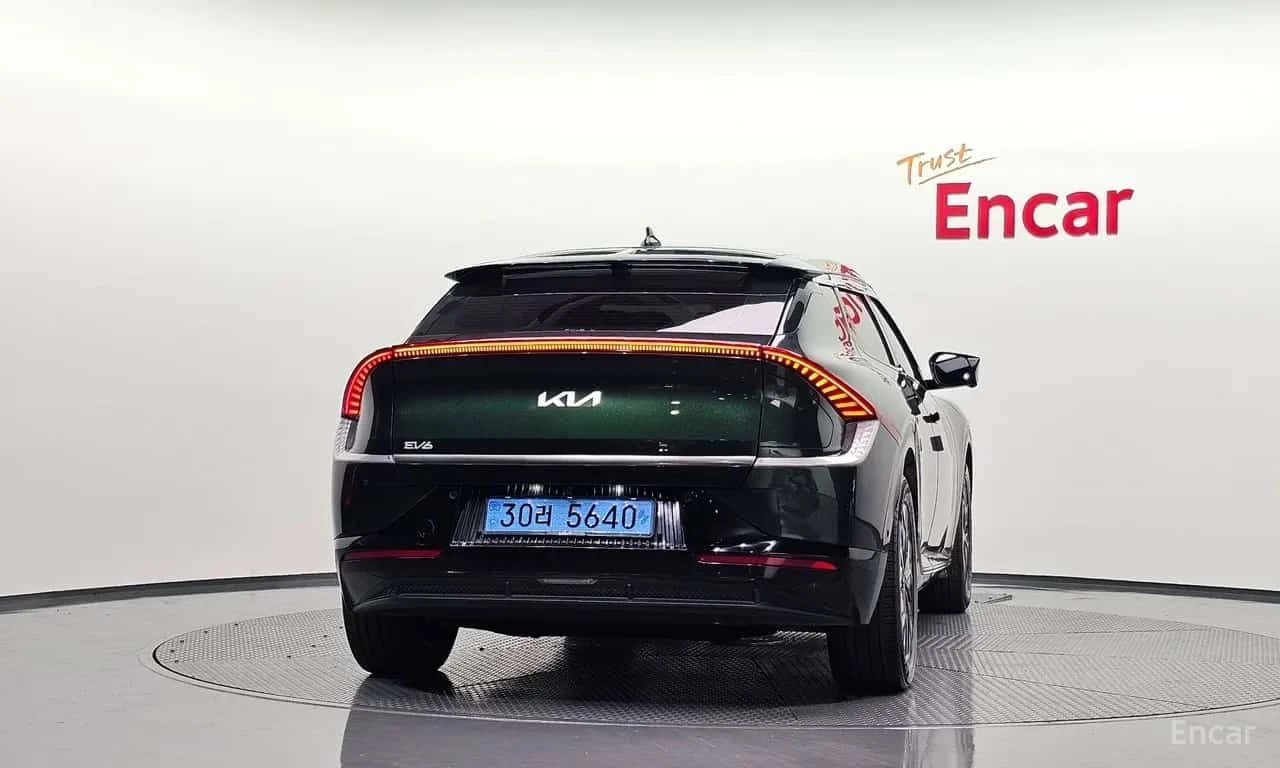 Kia EV6 * Long Range * ОПЦИЯ ЗА ФИНАНСИРАНЕ * , снимка 4 - Автомобили и джипове - 56483321