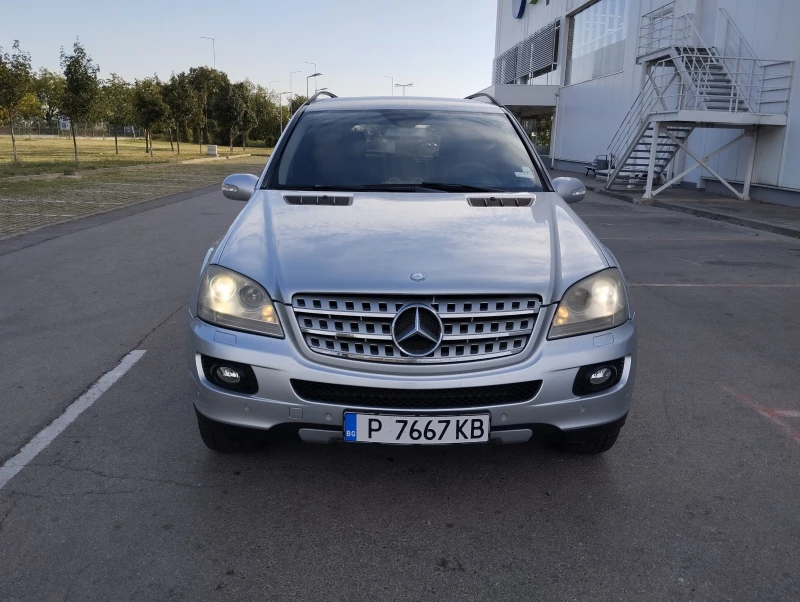 Mercedes-Benz ML 320 3.0cdi Navi 4x4 подгрев, снимка 1 - Автомобили и джипове - 46961905