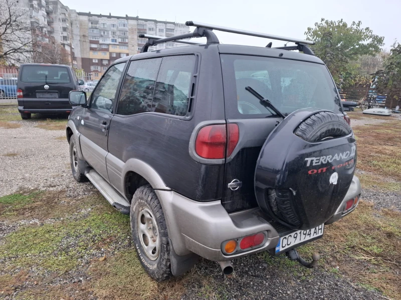 Nissan Terrano 2.7, снимка 7 - Автомобили и джипове - 47952979