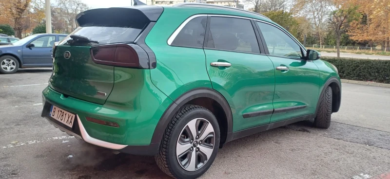 Kia Niro 1.6 hybrid, снимка 5 - Автомобили и джипове - 48072271