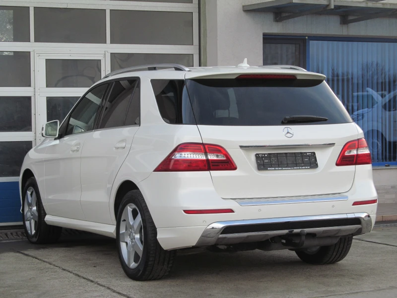 Mercedes-Benz ML 350 CDI/4-MATIC/AMG-LINE, снимка 4 - Автомобили и джипове - 48758309