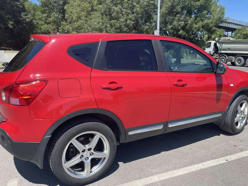 Nissan Qashqai, снимка 3 - Автомобили и джипове - 52573693