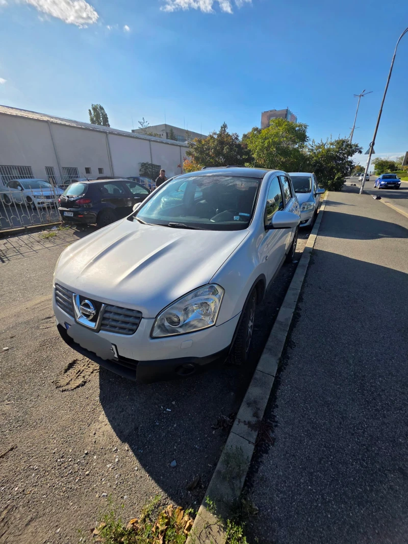 Nissan Qashqai, снимка 3 - Автомобили и джипове - 52344378