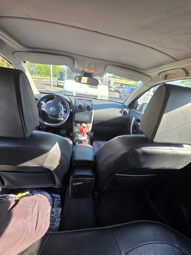 Nissan Qashqai, снимка 9 - Автомобили и джипове - 52344378