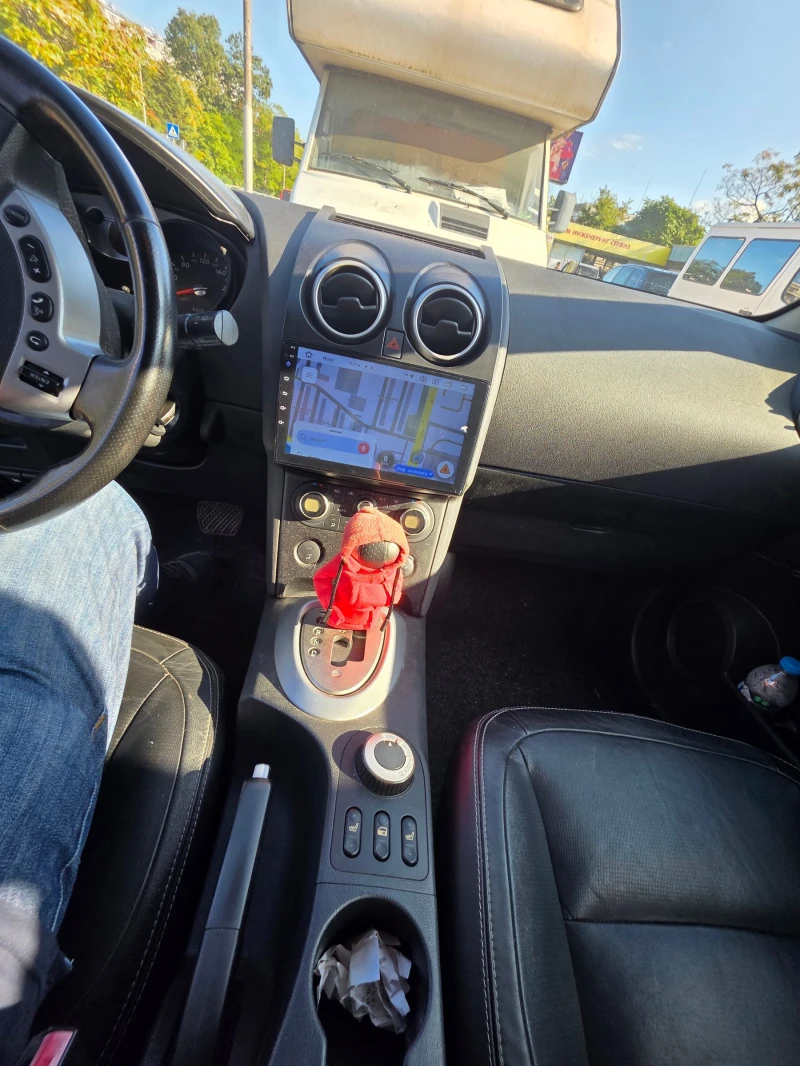 Nissan Qashqai, снимка 10 - Автомобили и джипове - 52344378