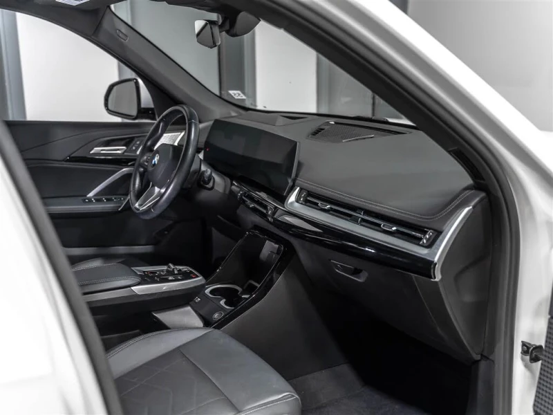 BMW X1 ALPINE WHITE* H/K* HUD* AMBIENT* DISTRONIC* PANO* , снимка 12 - Автомобили и джипове - 52836193