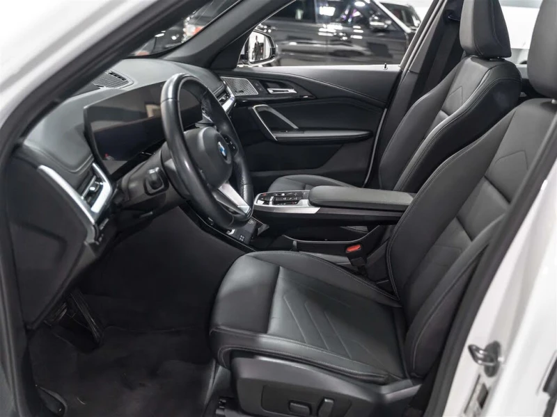 BMW X1 ALPINE WHITE* H/K* HUD* AMBIENT* DISTRONIC* PANO* , снимка 5 - Автомобили и джипове - 52836193