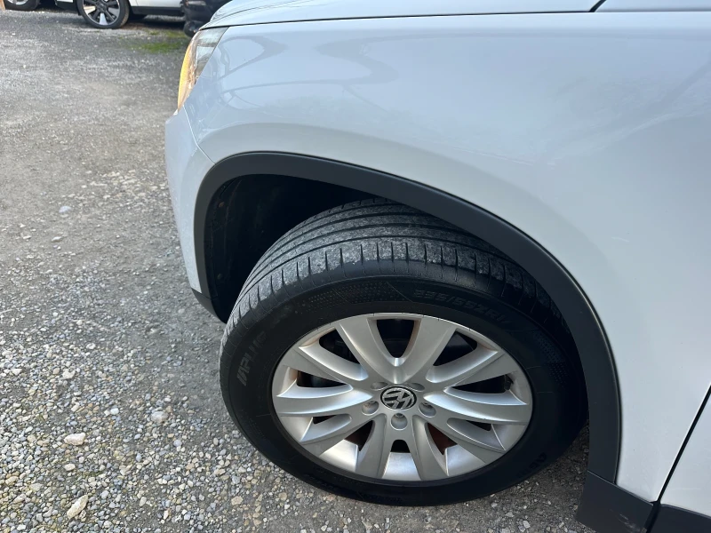 VW Tiguan 1.4 TSI-150k.s.4x4, снимка 16 - Автомобили и джипове - 52839889