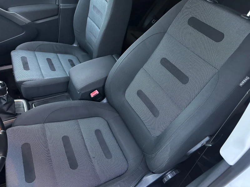 VW Tiguan 1.4 TSI-150k.s.4x4, снимка 8 - Автомобили и джипове - 52839889