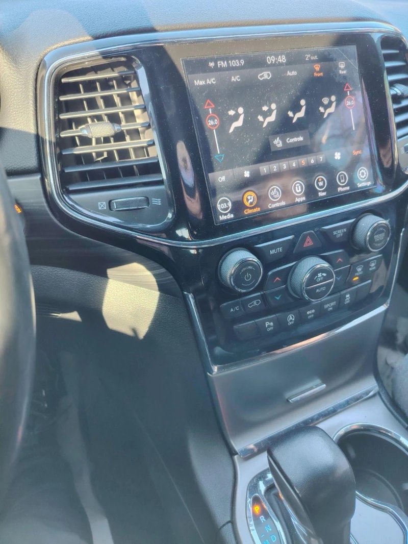 Jeep Grand cherokee Laredo X, снимка 10 - Автомобили и джипове - 52882396