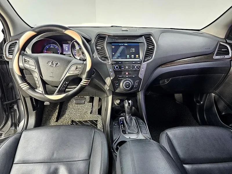 Hyundai Santa fe 2.0, снимка 5 - Автомобили и джипове - 54871913
