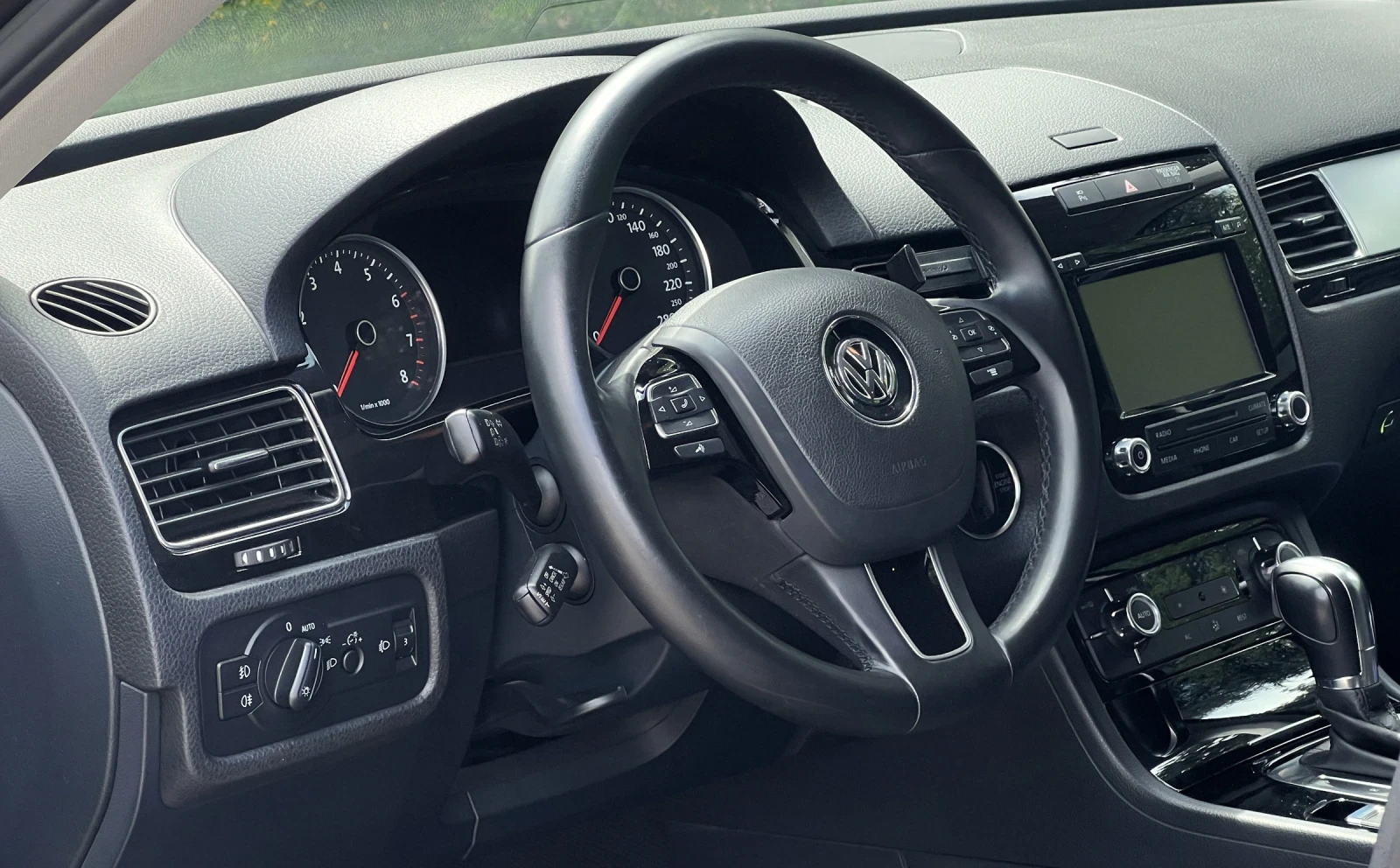 VW Touareg  - изображение 5