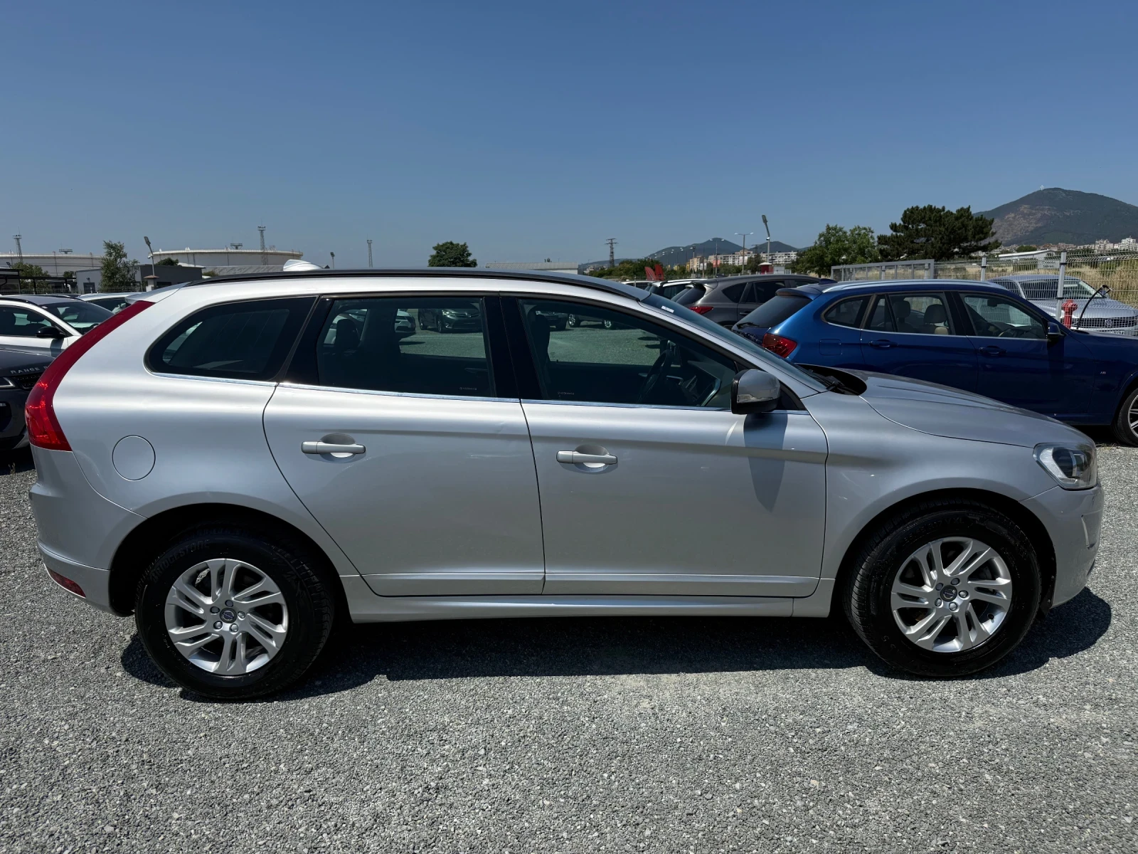 Volvo XC60 (KATO НОВА) - изображение 4