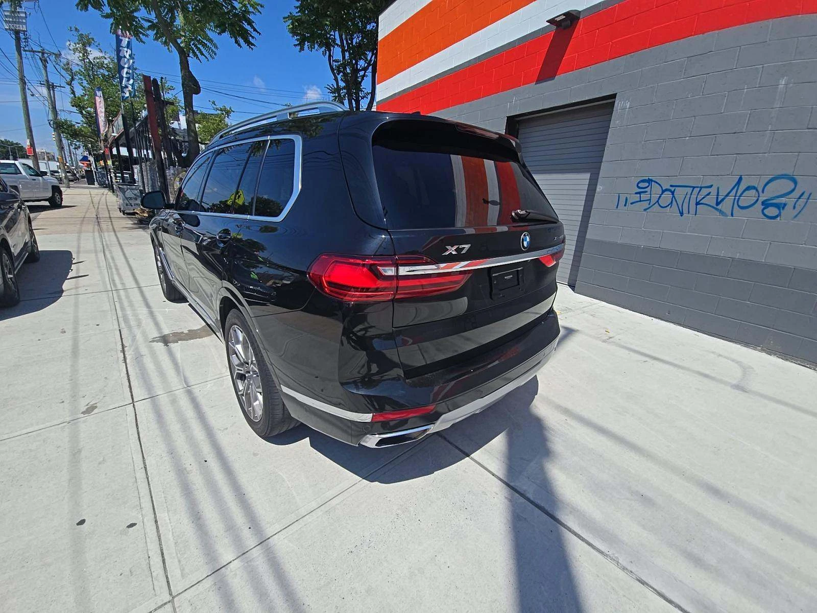 BMW X7 B58* 360* SKY PANO* LANE ASSIST* KEYLESS* HARMAN - изображение 4