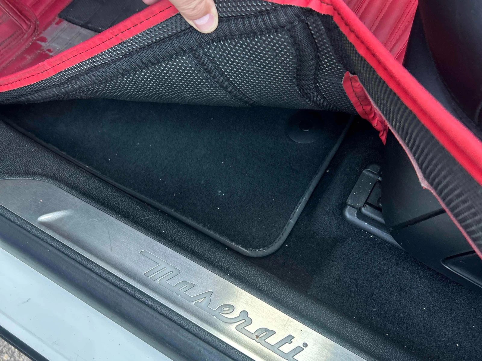 Maserati Levante S GrandSport* * CARFAX * * АВТО КРЕДИТ * *  - изображение 9