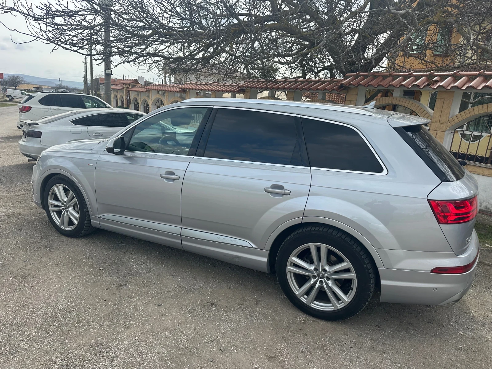 Audi Q7, снимка 4 - Автомобили и джипове - 53908110