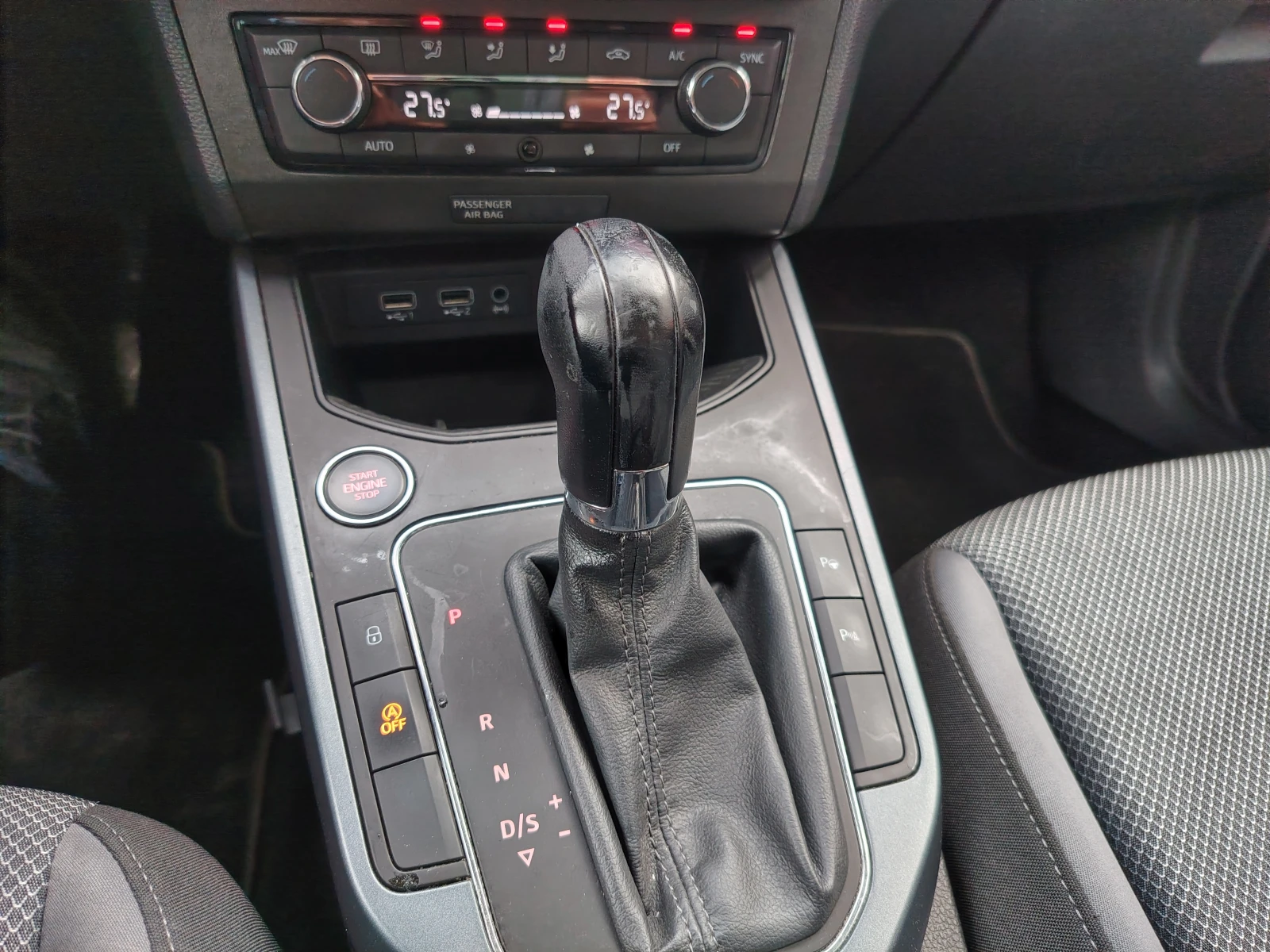 Seat Arona Elegance, снимка 9 - Автомобили и джипове - 54005444