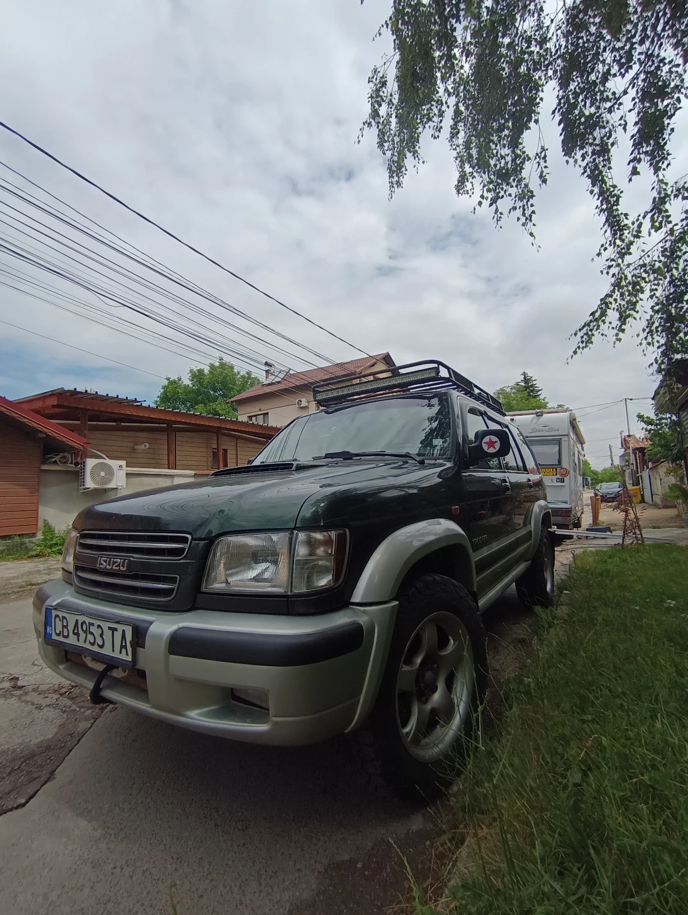 Isuzu Trooper 3.0 д, снимка 2 - Автомобили и джипове - 55046135