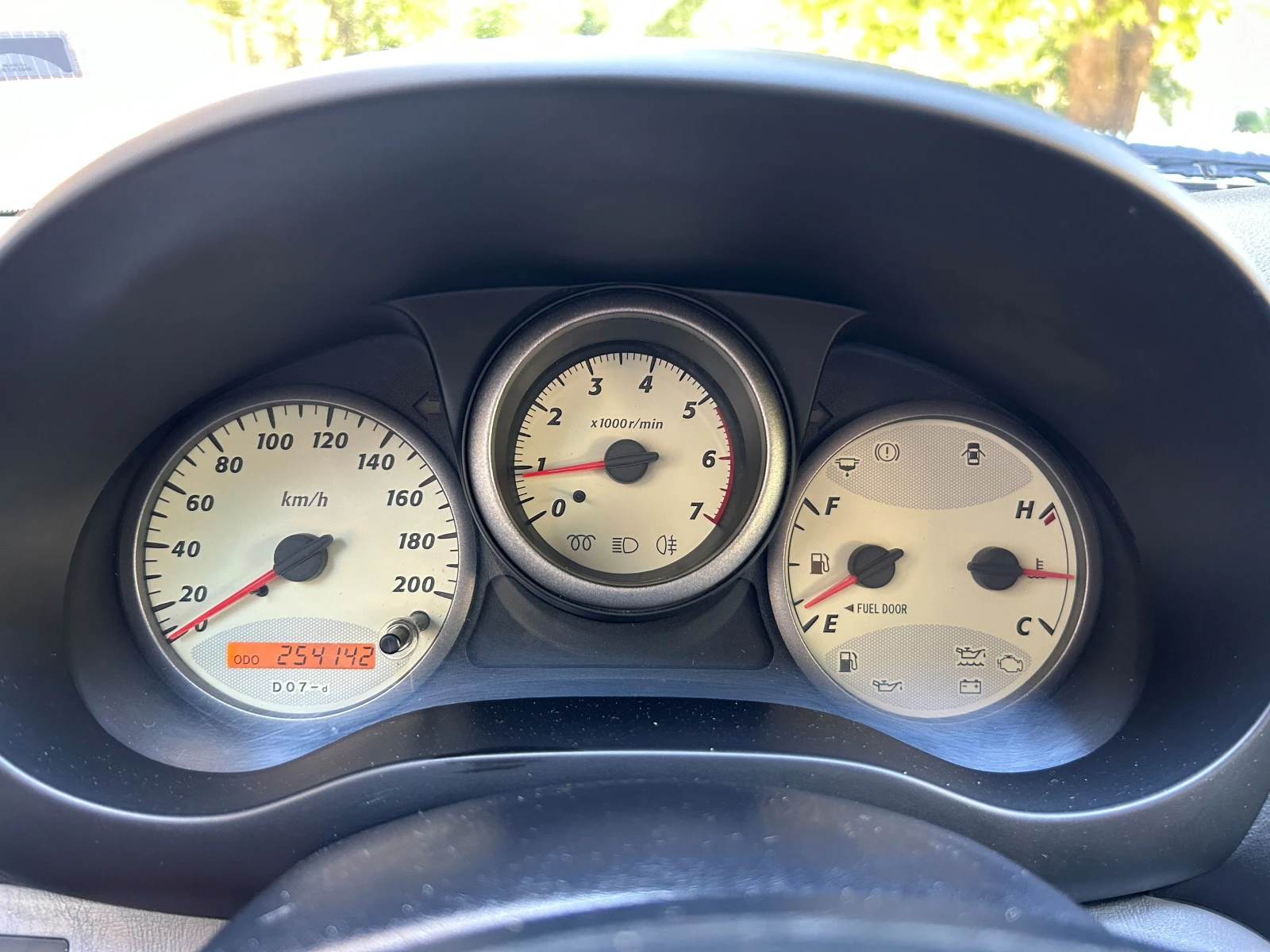 Toyota Rav4 2.0 D-4D, снимка 14 - Автомобили и джипове - 55189162
