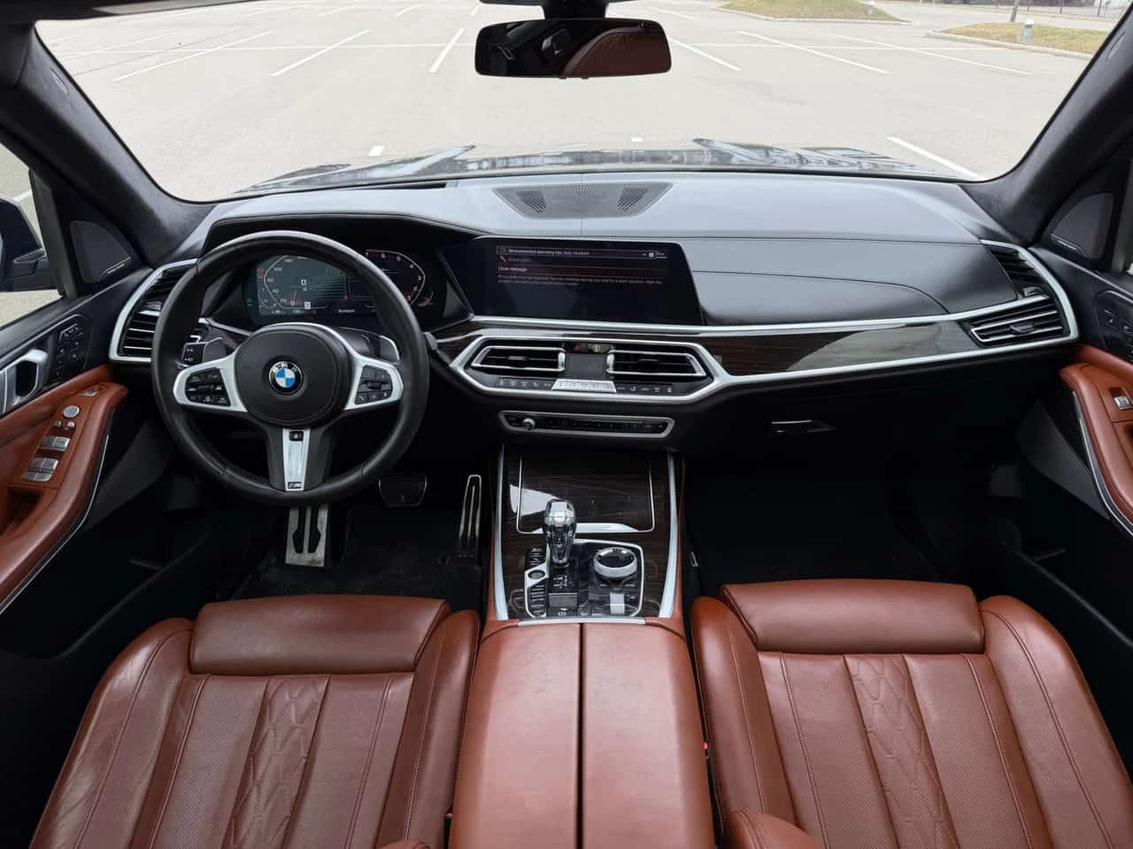 BMW X7 * M50i * CARFAX * DIS * SKY LOUNGE * HEAD UP * HK, снимка 8 - Автомобили и джипове - 55257301