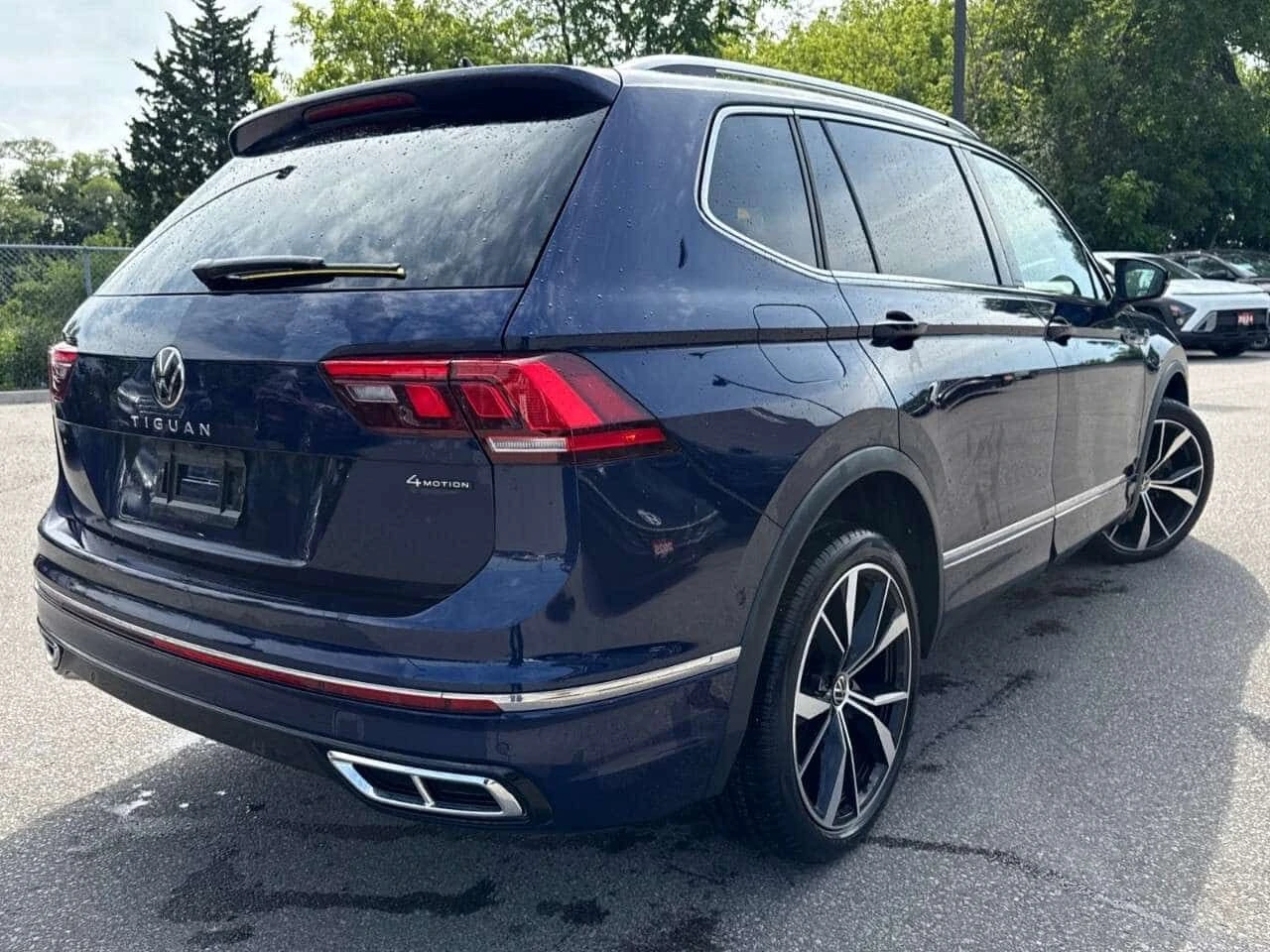 VW Tiguan * Highline R Line 4MOTION ONE OWNER * CARFAX * , снимка 5 - Автомобили и джипове - 55280385