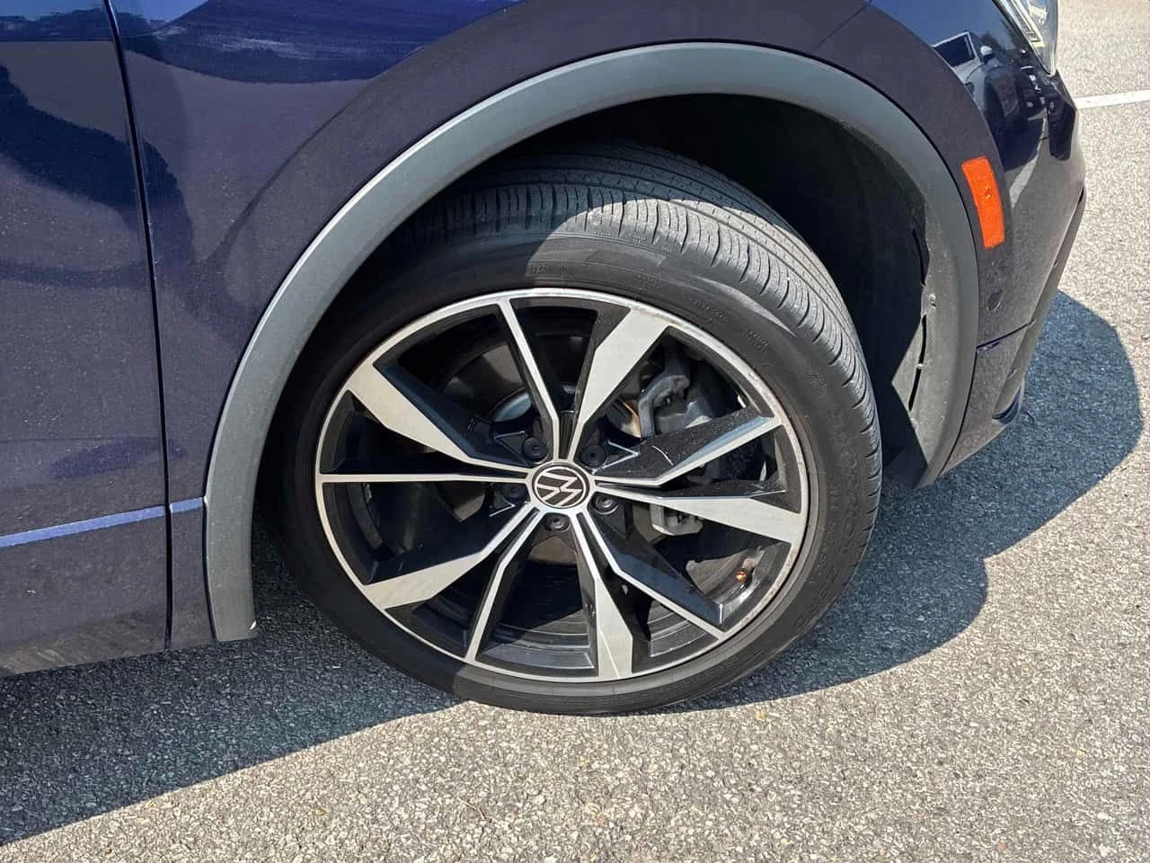 VW Tiguan Highline R Line / CARFAX / АВТОКРЕДИТ , снимка 7 - Автомобили и джипове - 55435585