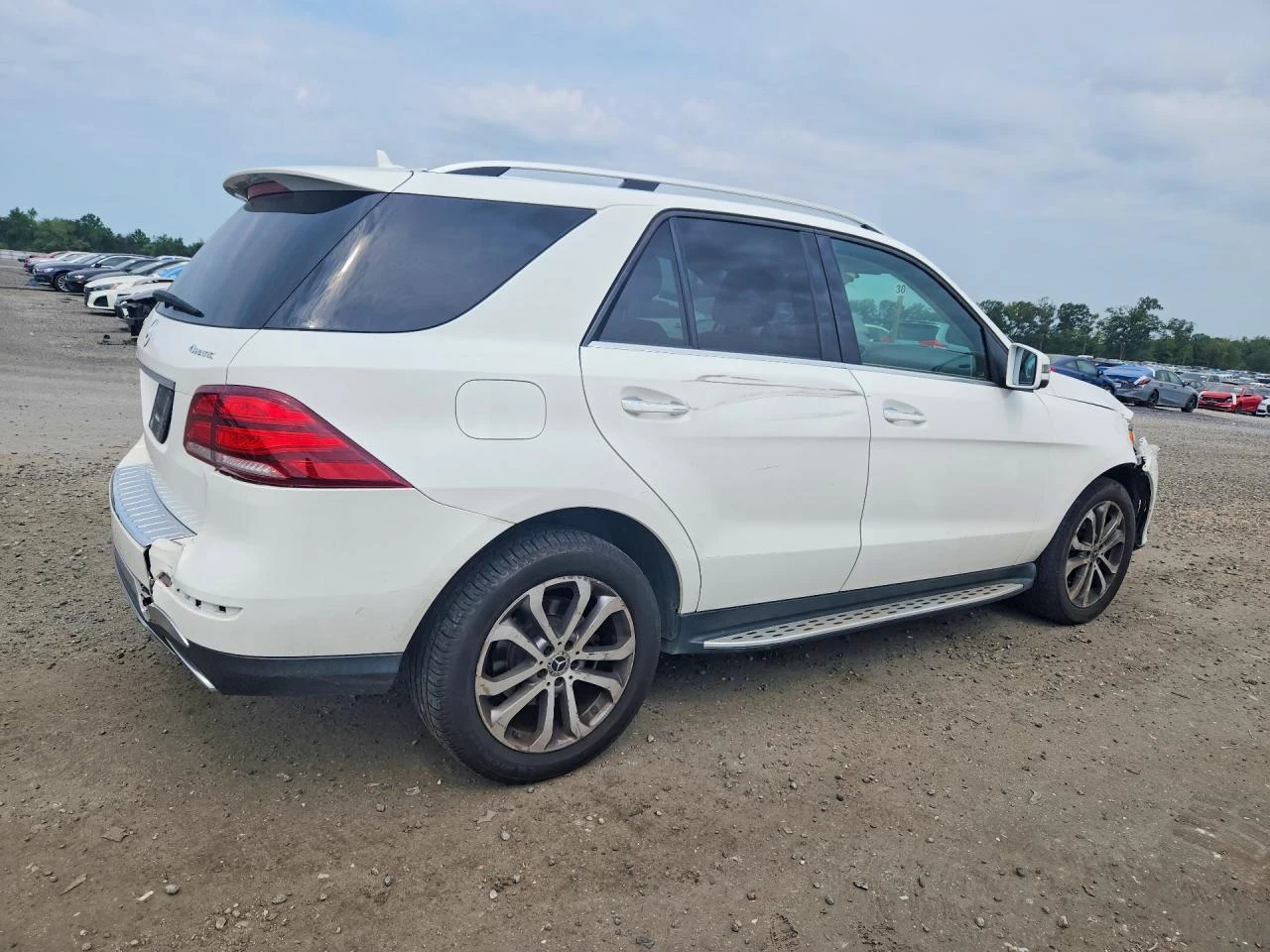 Mercedes-Benz GLE 350 4MATIC| HARMAN/KARDON| KEYLESS| ПОДГРЕВ| ШИБИДАХ, снимка 3 - Автомобили и джипове - 55993242