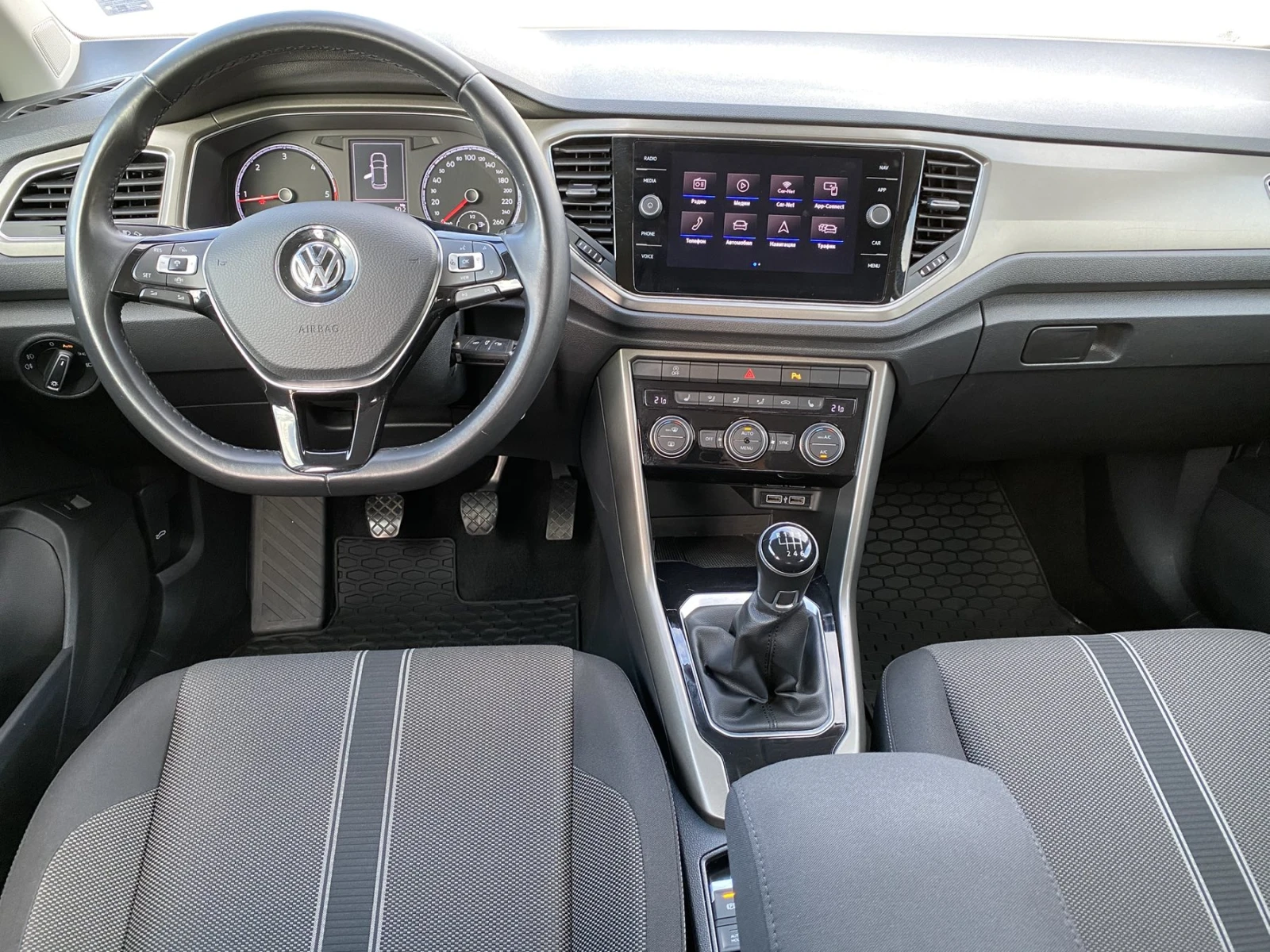 VW T-Roc 2.0 TDI/ DESIGN | Mobile.bg � ����������� 9
