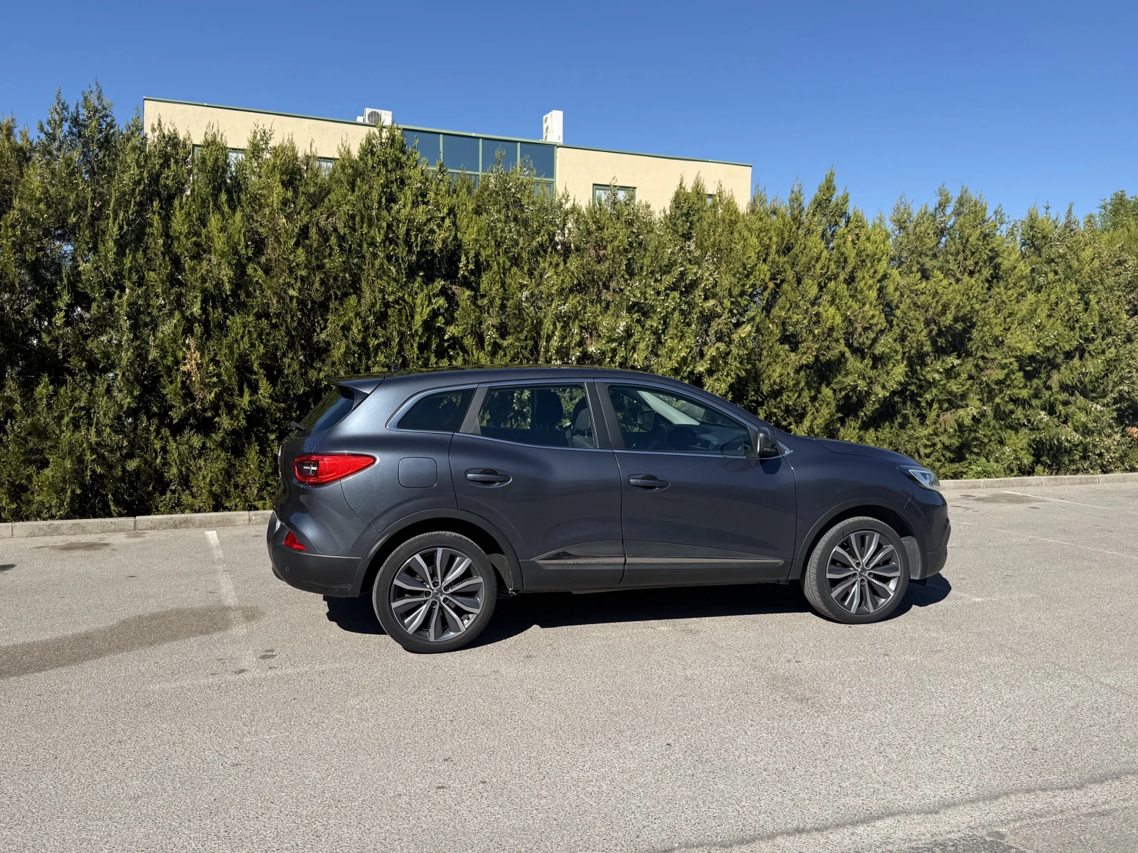 Renault Kadjar 1.6 dci , снимка 4 - Автомобили и джипове - 56347387