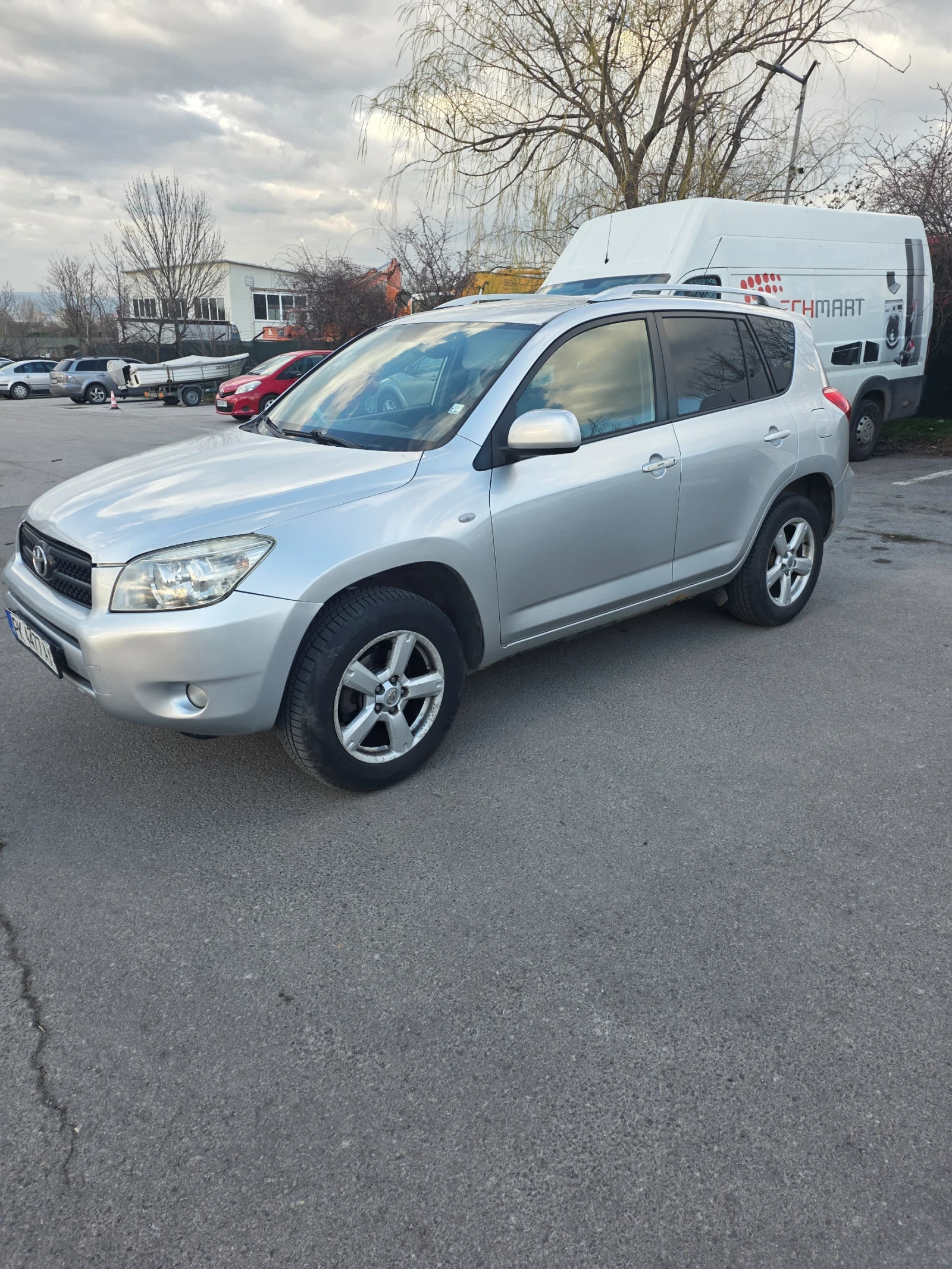 Toyota Rav4, снимка 3 - Автомобили и джипове - 56438140