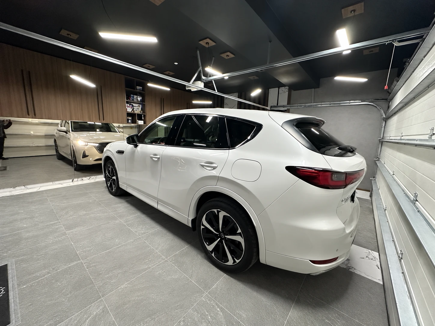 Mazda CX-60 Mazda CX-60 TAKUMI | PLUG-IN 327��.| 4x4| �������� | Mobile.bg � ����������� 8
