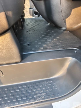 Renault Trafic dci 125 Климатик евро 6, снимка 15