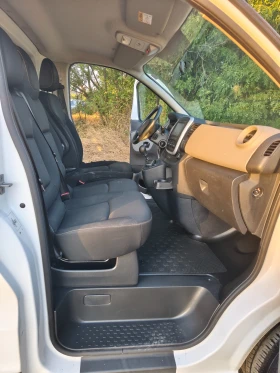 Renault Trafic dci 125 Климатик евро 6, снимка 13