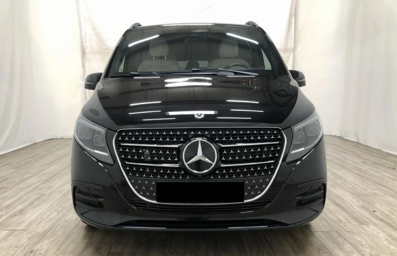 Mercedes-Benz V 250 d Long 4Matic = AMG Line= Гаранция, снимка 3 - Бусове и автобуси - 49324483