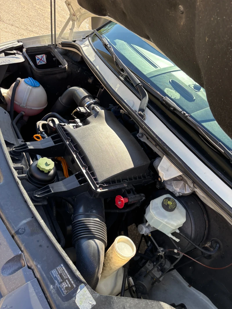 VW Crafter 2.5T 136, снимка 12 - Бусове и автобуси - 52181879