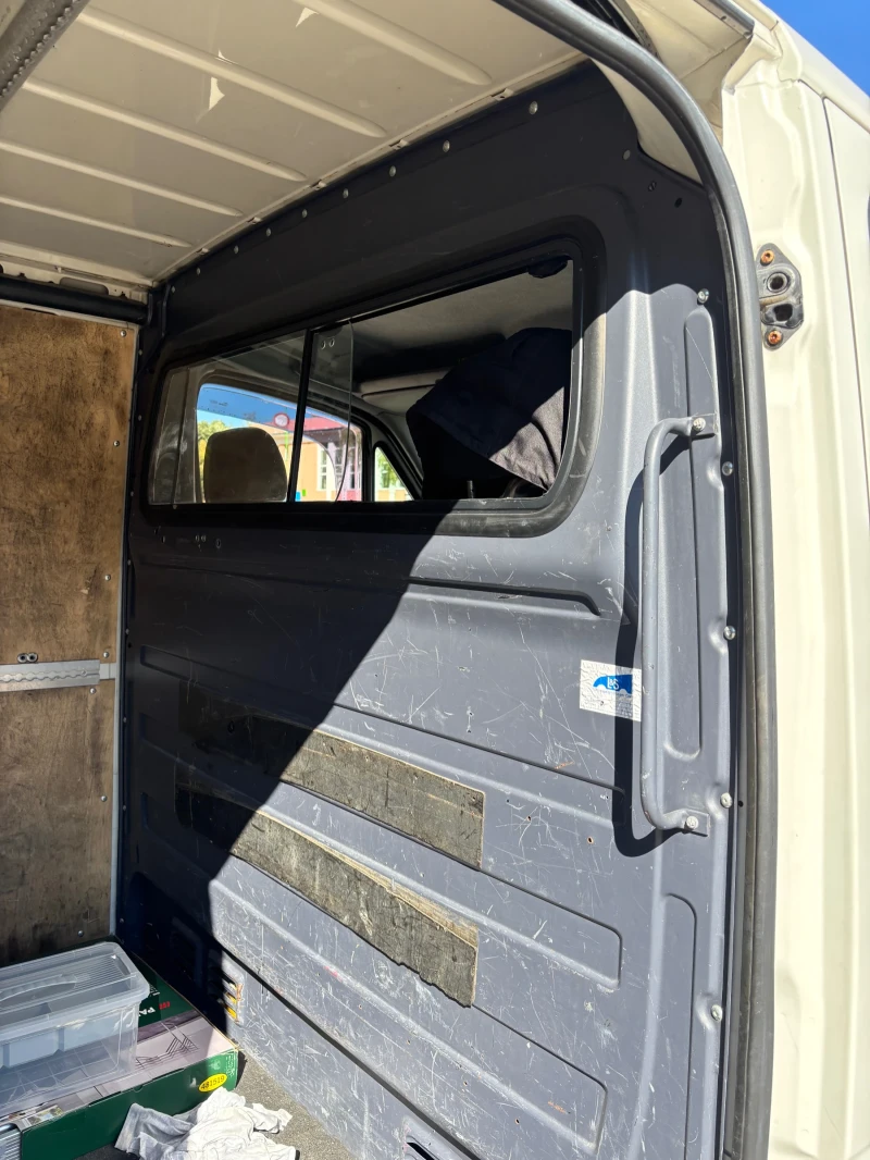 VW Crafter 2.5T 136, снимка 8 - Бусове и автобуси - 52181879