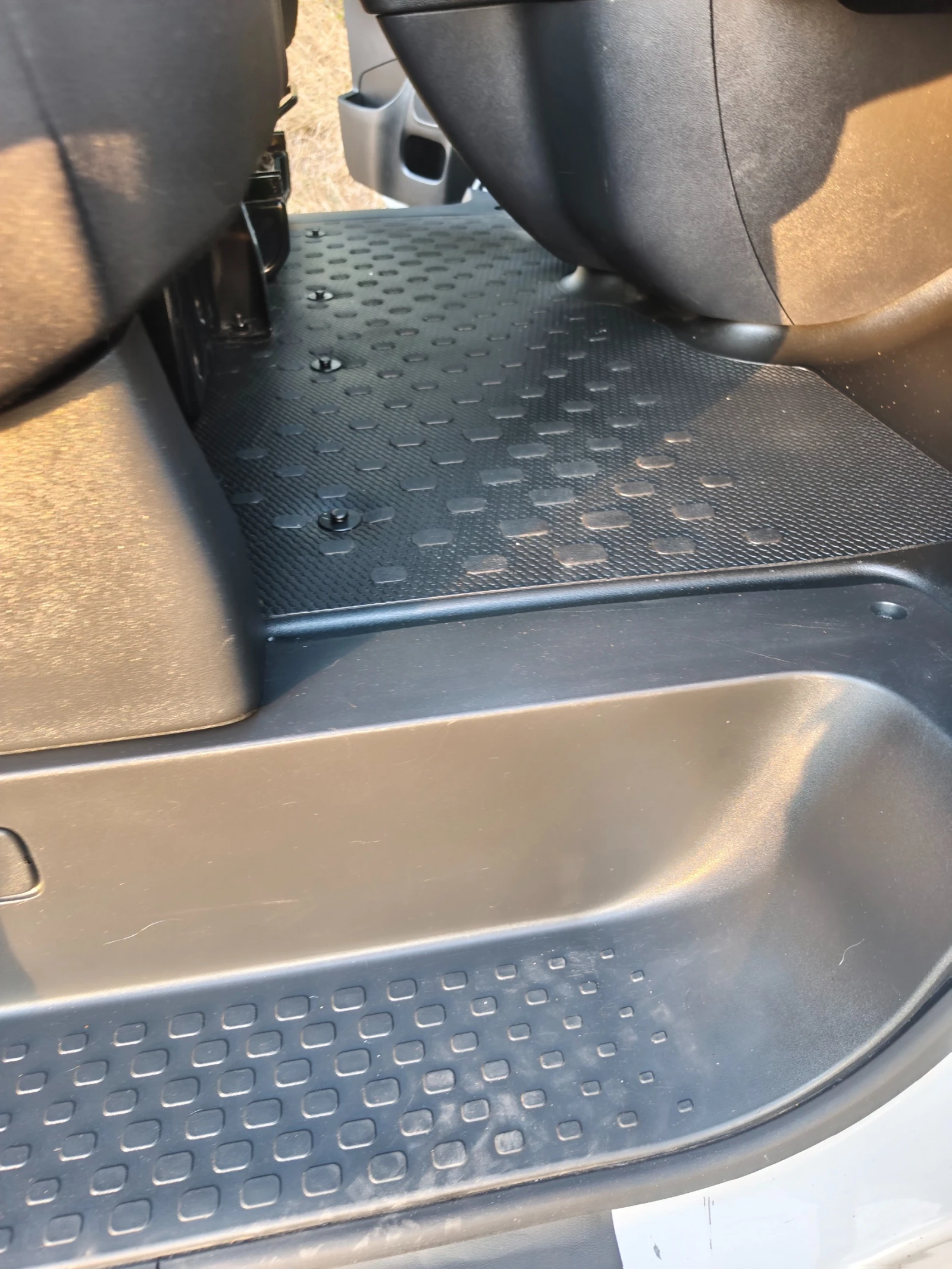 Renault Trafic dci 125 Климатик евро 6, снимка 15 - Бусове и автобуси - 56016367