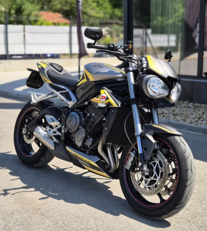 Triumph Street Triple 765 RS