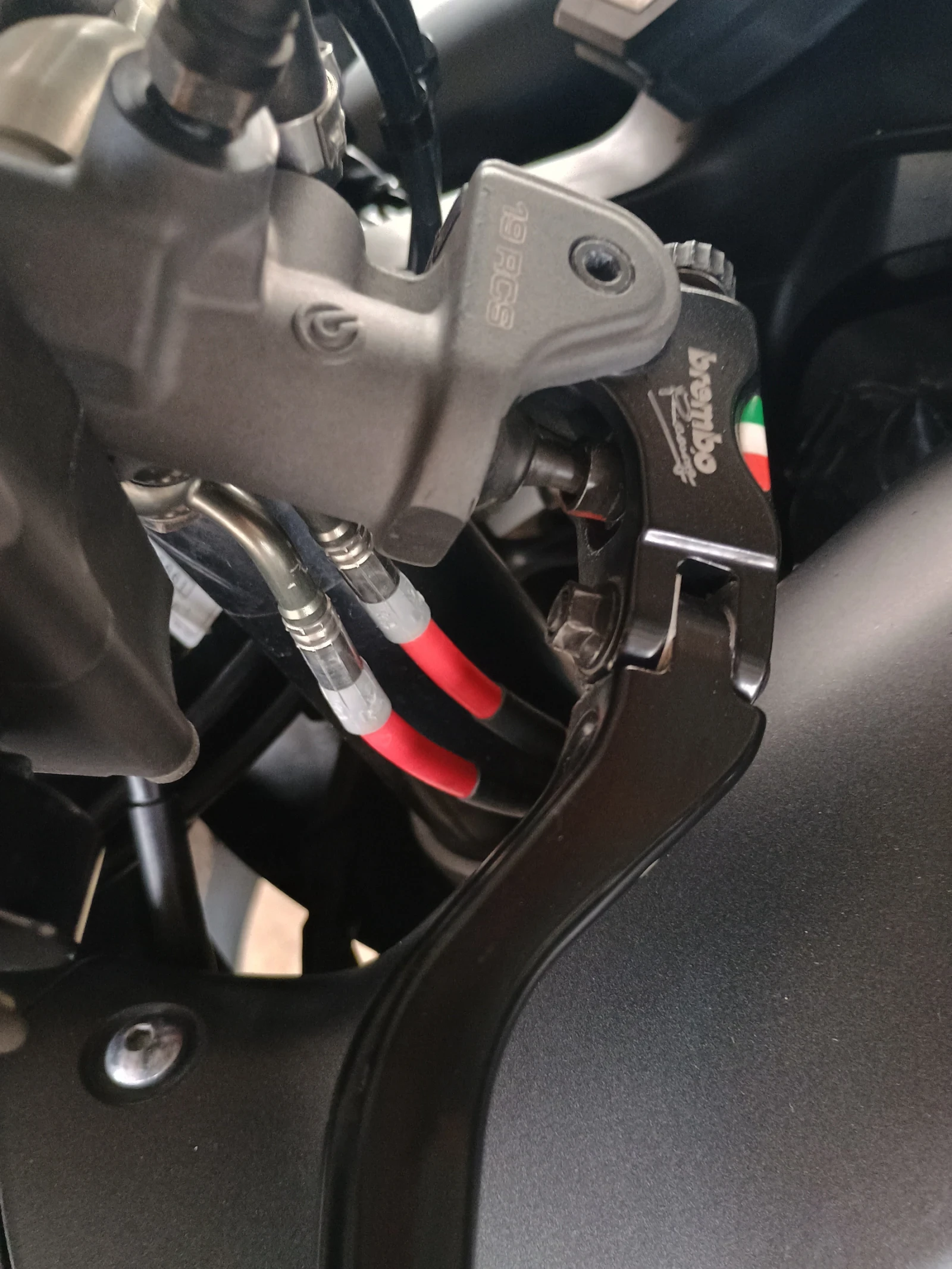 Yamaha YZF-R1 Yzf-r1  - изображение 7