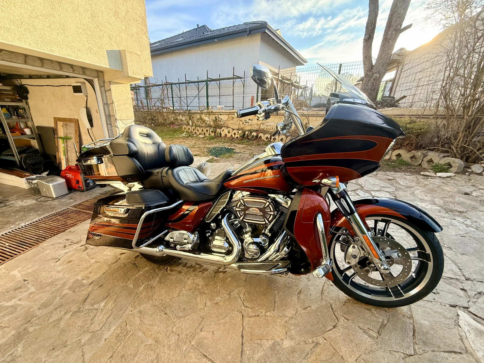 Harley-Davidson CVO Road Glide CVO 110 FLTRUSE | Auto.bg — изображение 1