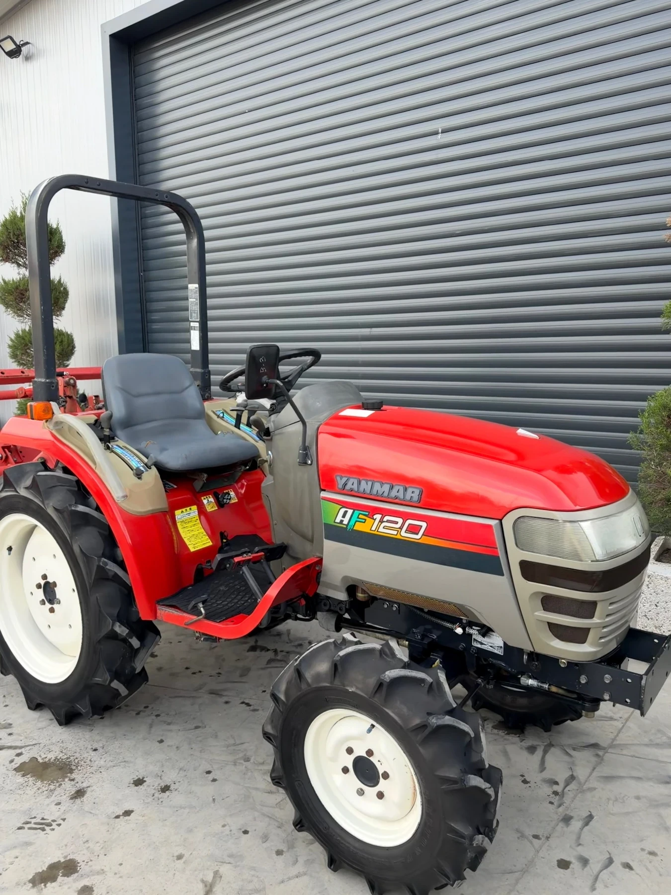 Трактор Yanmar AF120, снимка 1